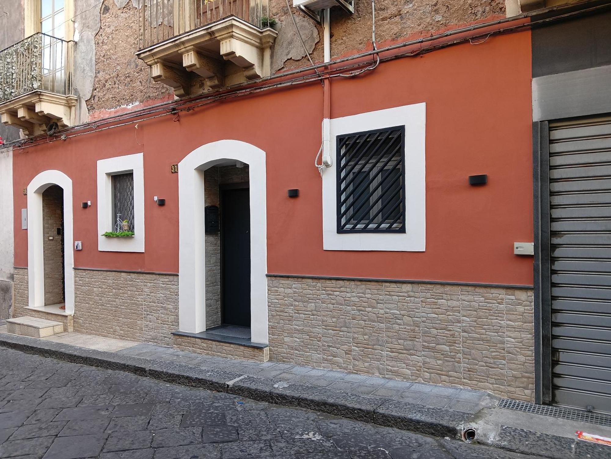 Happy Historic House Apartment Catania